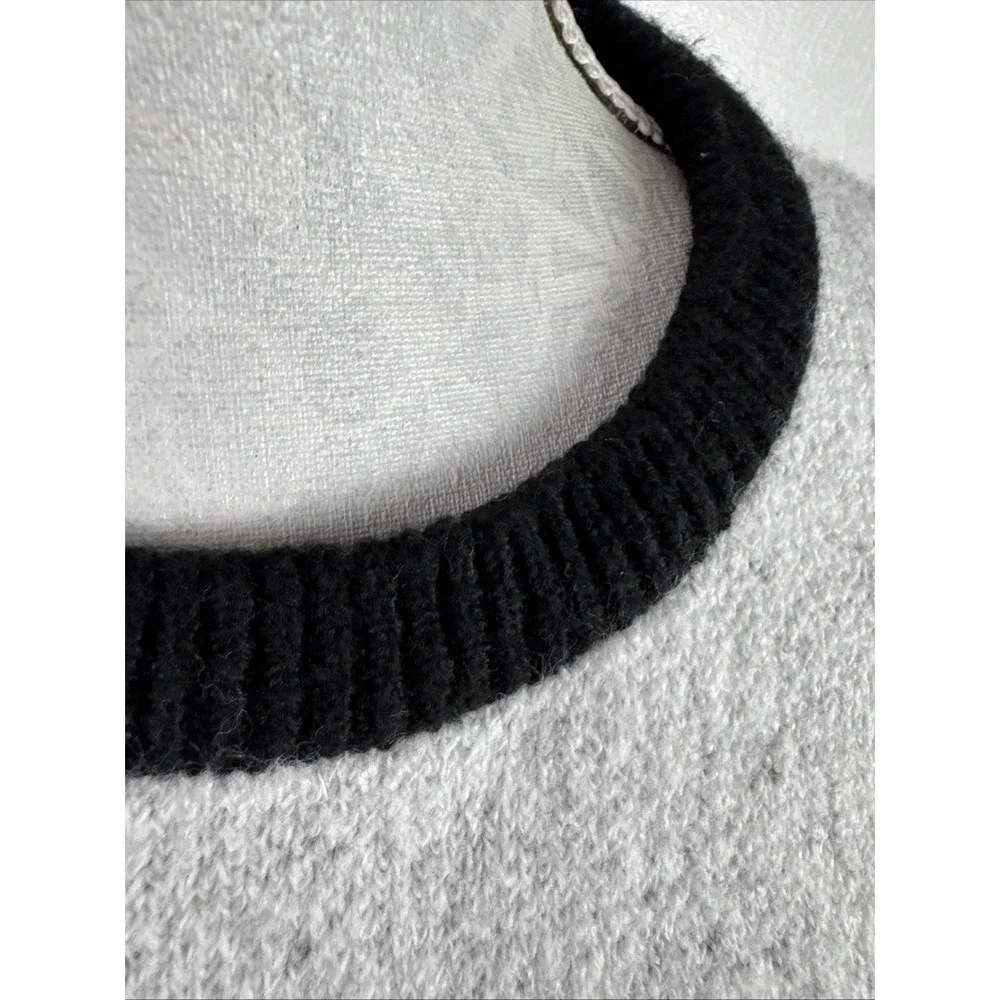 On 12th Women's‎ L Crewneck Cat Sweater Gray Black NWT